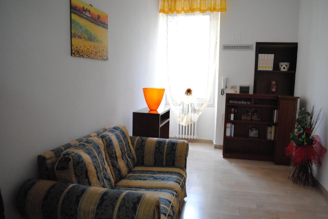 Hotel La Torretta Фолиньо Екстериор снимка