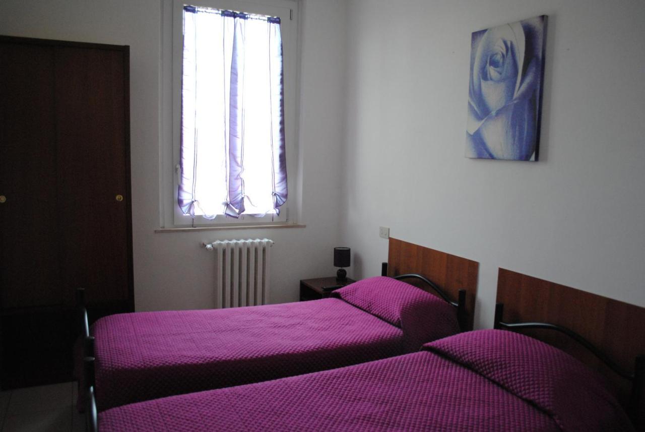 Hotel La Torretta Фолиньо Екстериор снимка